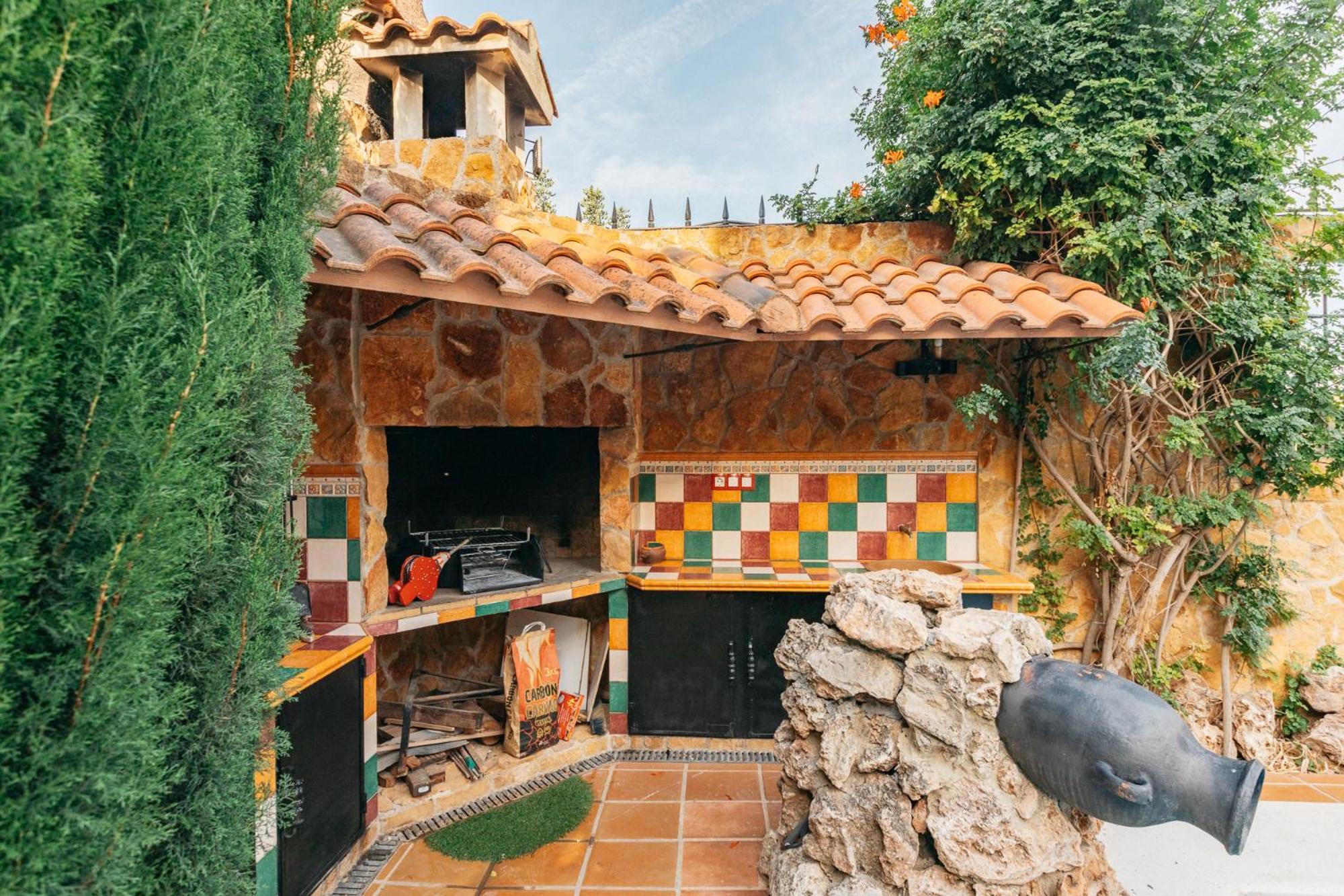 Chalet, Villa Rodeada De Naturaleza Piscina A Doce Klm De Valencia Y 7 Del Aeropuerto Valência Exterior foto