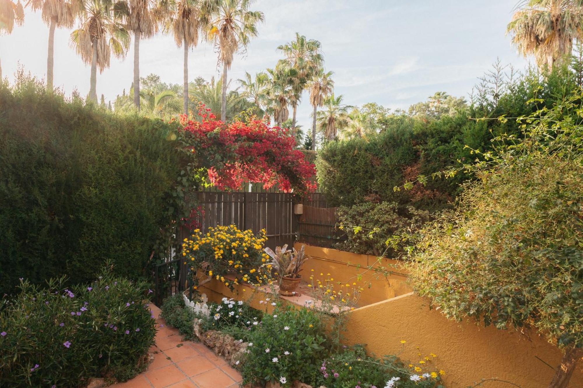Chalet, Villa Rodeada De Naturaleza Piscina A Doce Klm De Valencia Y 7 Del Aeropuerto Valência Exterior foto