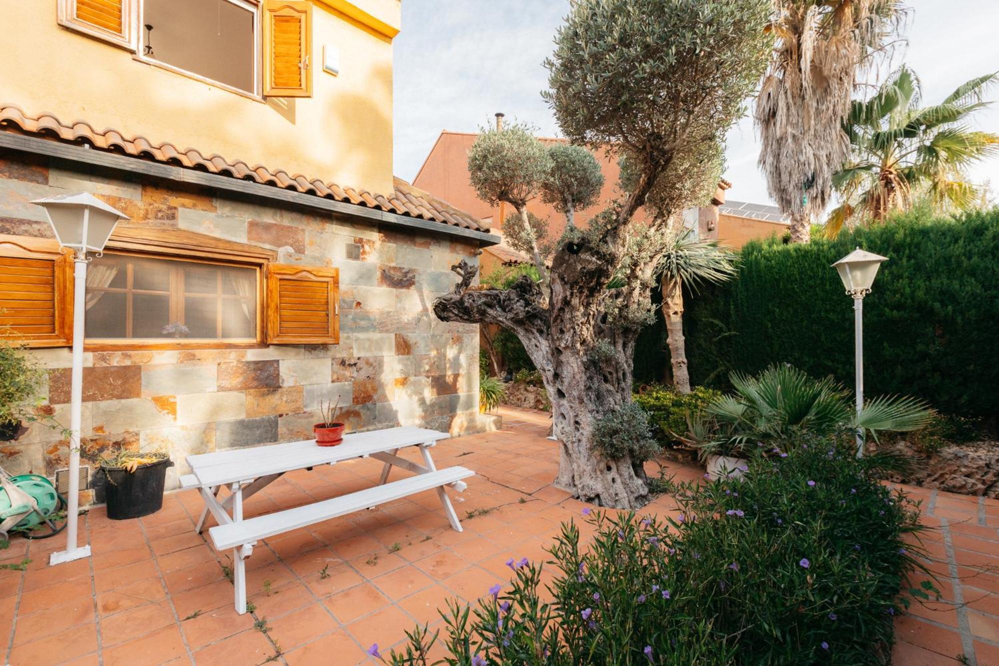 Chalet, Villa Rodeada De Naturaleza Piscina A Doce Klm De Valencia Y 7 Del Aeropuerto Valência Exterior foto