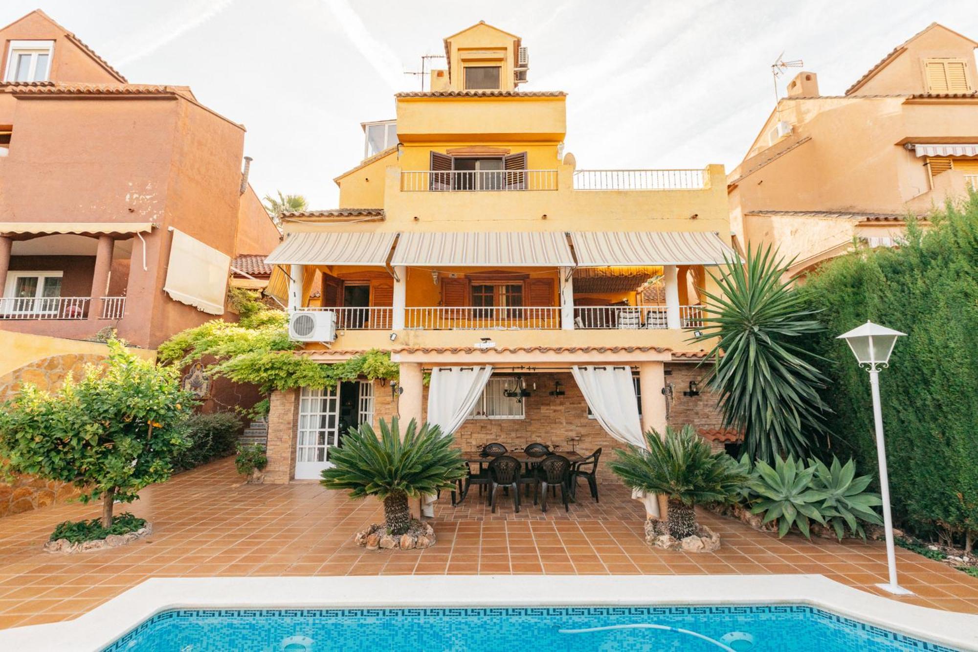 Chalet, Villa Rodeada De Naturaleza Piscina A Doce Klm De Valencia Y 7 Del Aeropuerto Valência Exterior foto