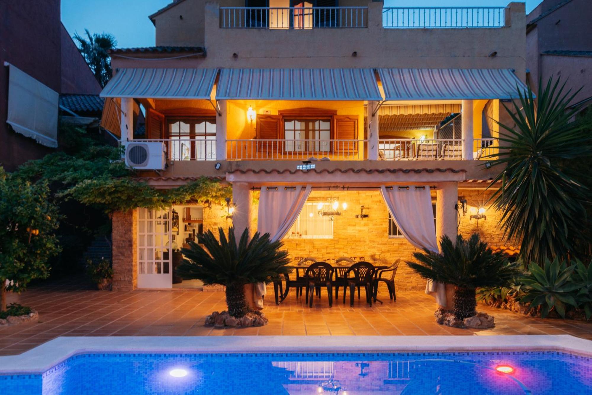 Chalet, Villa Rodeada De Naturaleza Piscina A Doce Klm De Valencia Y 7 Del Aeropuerto Valência Exterior foto